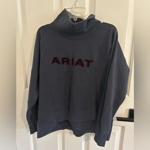 ariat mock neck crewneck